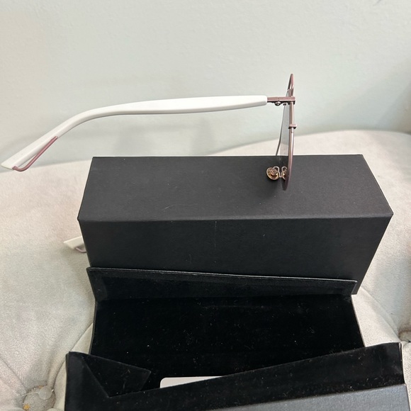 Christian Dior Sunglasses - Picture 8 of 9